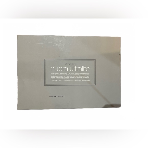 Gap Body nubra ultralite: the invisible, self-adhesive bra - Picture 3 of 3